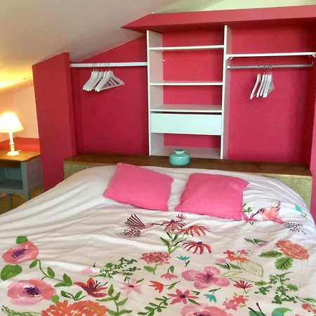 Séjour chez l'habitant L'hacienda, à Deux Pas De La Et De La Venise Verte Et à 30 Minutes De La Rochelle Et De L'ile De Ré Champagné-les-Marais