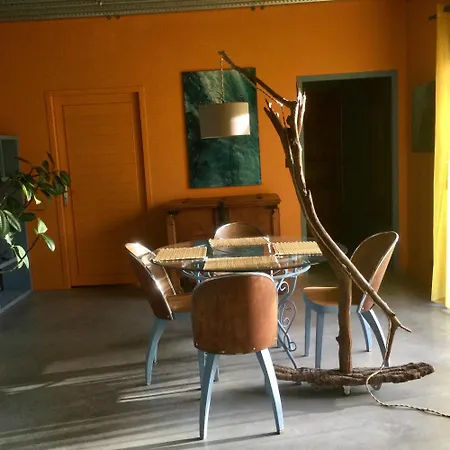 L'hacienda, à Deux Pas De La Et De La Venise Verte Et à 30 Minutes De La Rochelle Et De L'ile De Ré Séjour chez l'habitant *