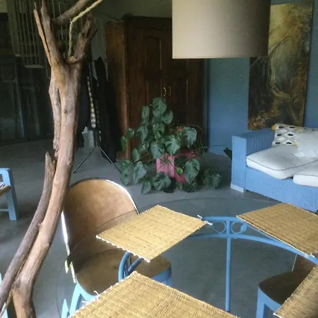 L'hacienda, à Deux Pas De La Et De La Venise Verte Et à 30 Minutes De La Rochelle Et De L'ile De Ré Séjour chez l'habitant *